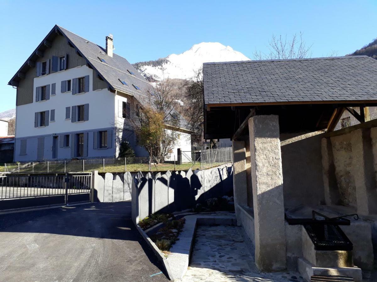 Chalet Du Doumet - Appart Luz Centre - Parking Et Garage Individuel Ferme - Draps Et Serviettes Inclus Luz-Saint-Sauveur Exterior photo